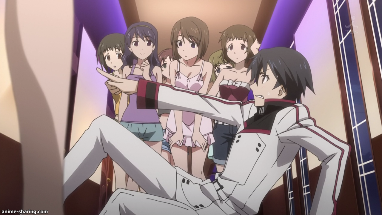 [SS] Infinite Stratos - 01 (1280x720 h264) [CFA91117].mkv_snapshot_14.58_[21549].png