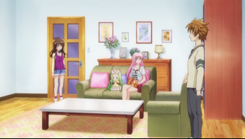 [Doki-Chihiro]Motto To LOVE-Ru - 02 - Those Warped into Darkness; Welcome to the Yuuki Household!; Slumber Party(848x480 h264 AT-X AAC) [3C3E100E].mkv_snapshot_09.22_[2010.10.25_08.40.13].png