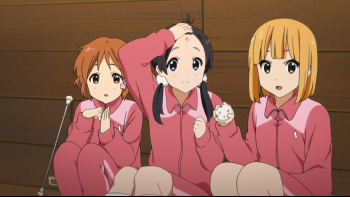 [AnimeNOW] Tamako Market - 01 [BD 1080p FLAC] [DF5941F6].mkv_snapshot_14.43_[2014.03.24_17.30.22].png